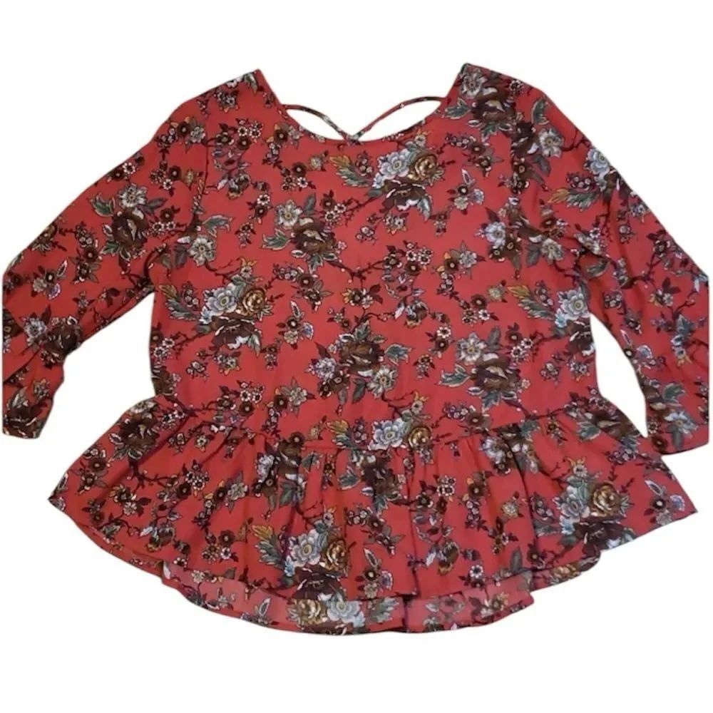 One ❤️ Clothing Fall Blouse! Ruffles, strappy, Medium